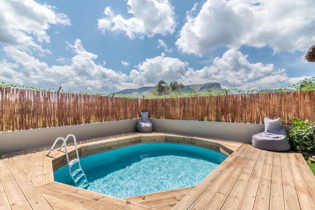 Modern House With Pool Near Beach Gazi Exterior foto