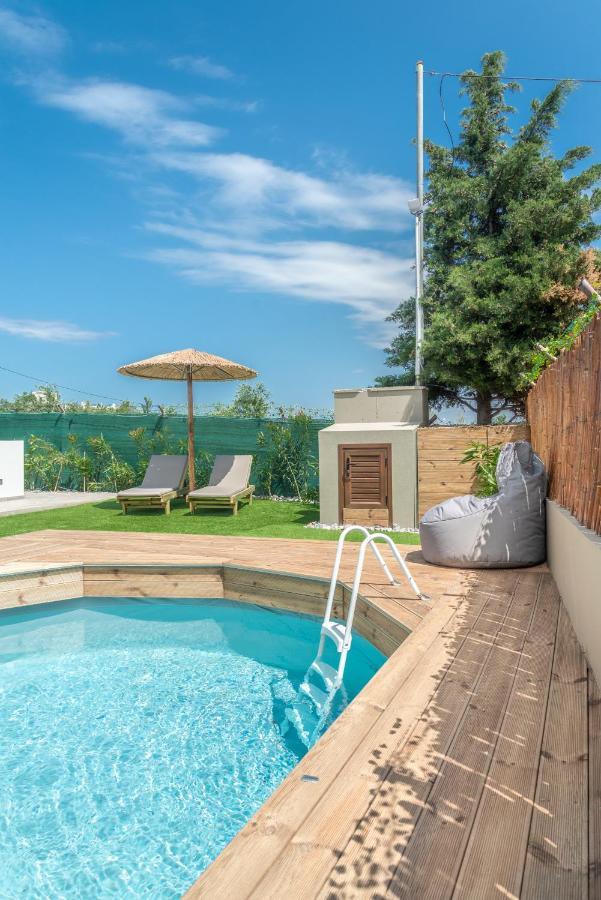 Modern House With Pool Near Beach Gazi Exterior foto